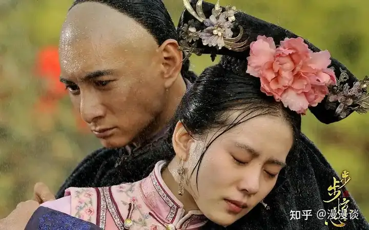 《步步惊心》播出 15 年后女主角若曦人设「塌房」，被指双标、恋爱脑，为何现代观众评价与以往大相径庭？