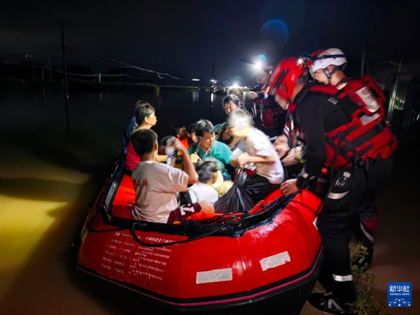广西洪涝已致 5.5 万人受灾，面对暴雨灾情有哪些保命应急技巧？