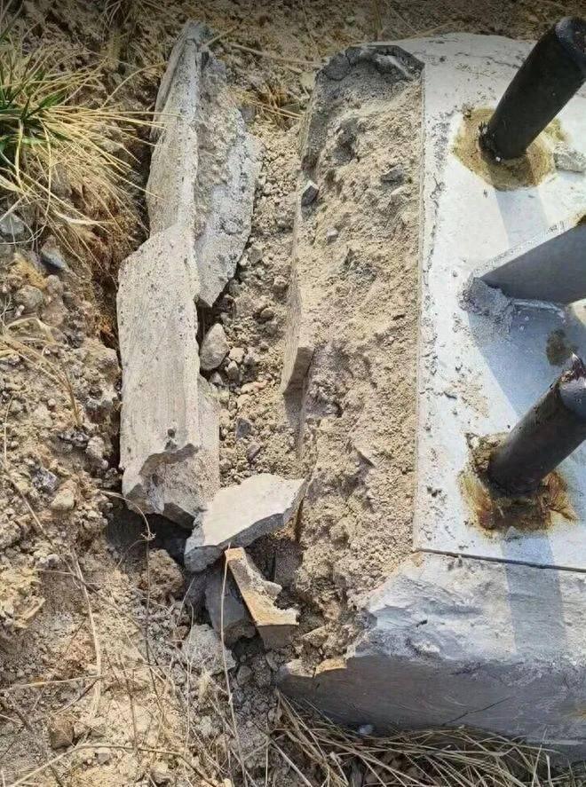 投资近 3 亿北斗监测边坡系统，底座用手一掰就碎，工程质量监管为何失灵？巨额投资为何换来「脆皮」工程？