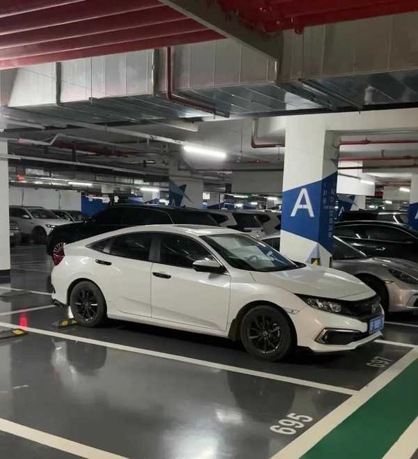 为什么现在小区车位，越来越卖不动了？