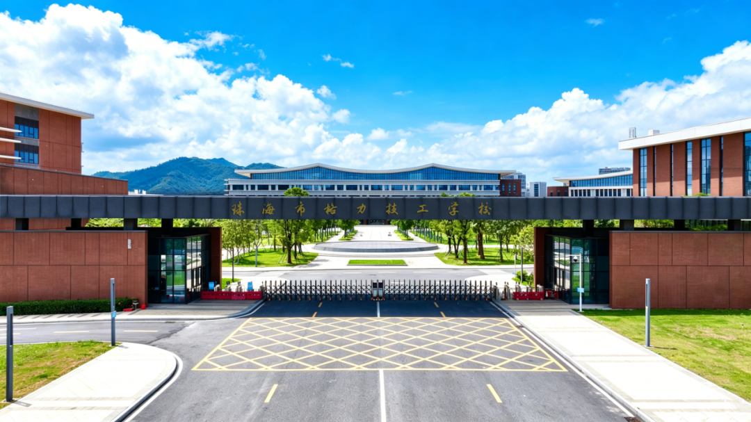 格力创办技工学校，首届招收三百名初中毕业生，毕业后可优先进入格力就业，这种培养模式前景如何？
