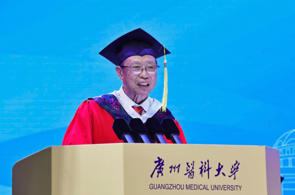 你如何看待钟南山院士在广州医科大学毕业典礼上，叮嘱学生要抓住老年慢性病和二甲医院提质扩容的黄金窗口期？