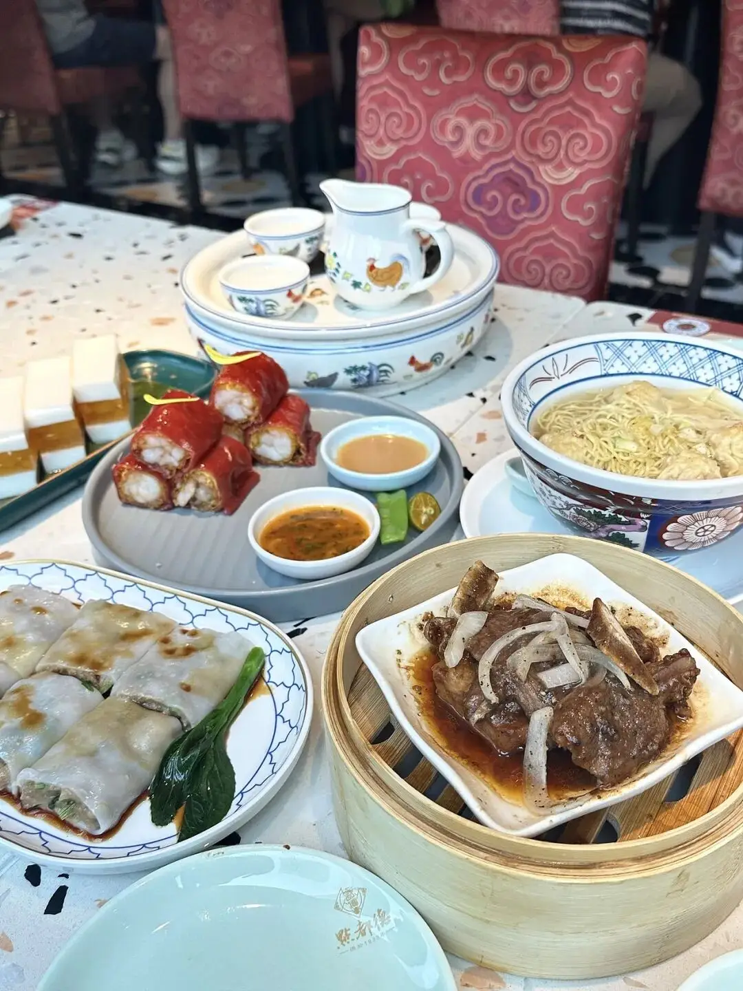 老广「看不惯」的点都德每到暑假又火了，为什么本地和游客评价差异大？