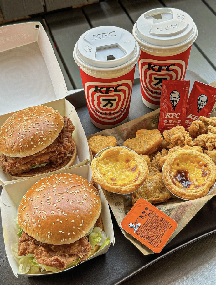 大家都知道，麦当劳、肯德基是垃圾食品，为什么还是那么多人去吃？