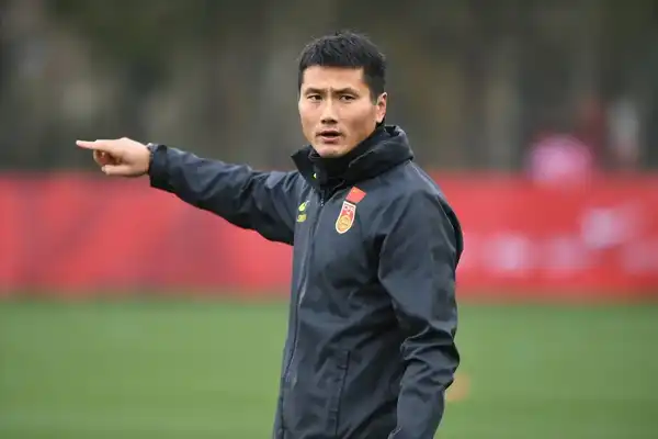 国足婉拒佛得角友谊赛邀约，称全力备战明年亚洲杯，后续 4 场热身赛对手将是亚洲球队，如何看待？